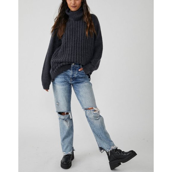 FREE PEOPLE Big City Turtleneck / Sunflower Seed Combo - Picture 9 of 10